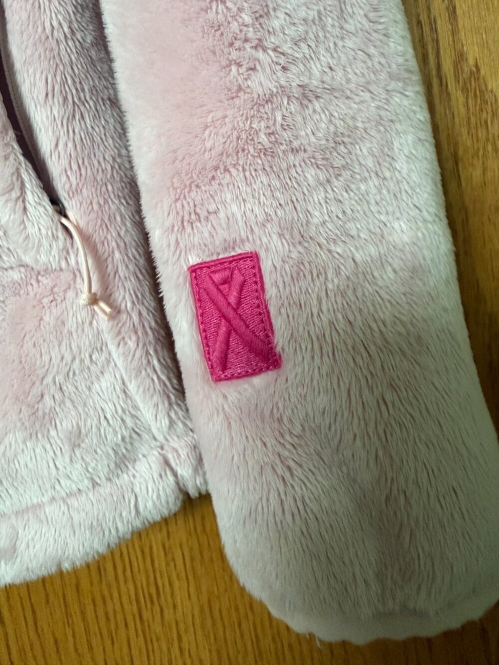 The North Face Women’s Pink Fuzzy Full Zip Jacket Large - Picture 4 of 7